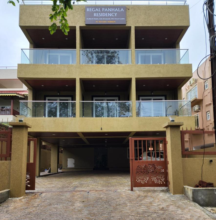 Regal Panhala Residency Hotel Buitenkant foto
